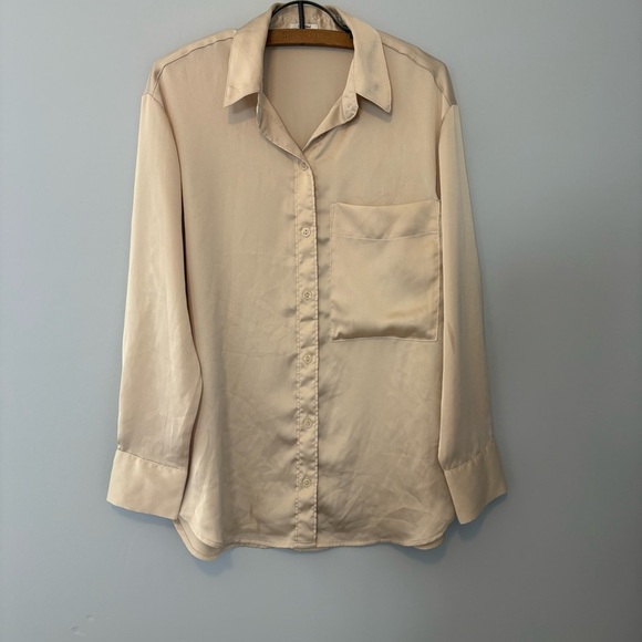 Abercrombie & Fitch Oversized Satin Blouse XS Beige Shirt - Picture 1 of 8